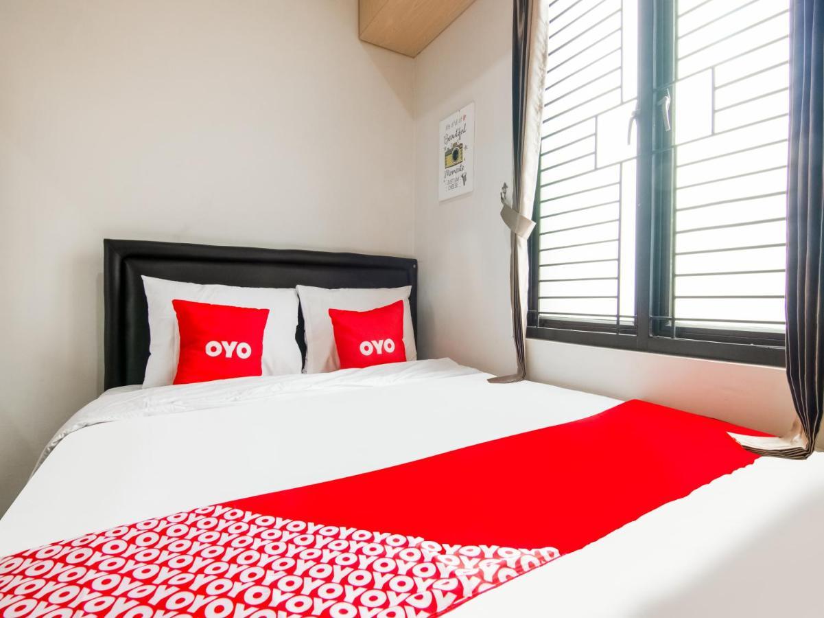 Oyo 3824 Columbus Residence J1 Telukjambe Εξωτερικό φωτογραφία