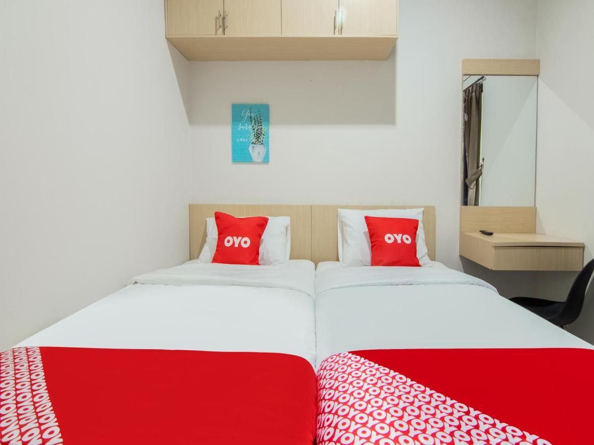 Oyo 3824 Columbus Residence J1 Telukjambe Εξωτερικό φωτογραφία