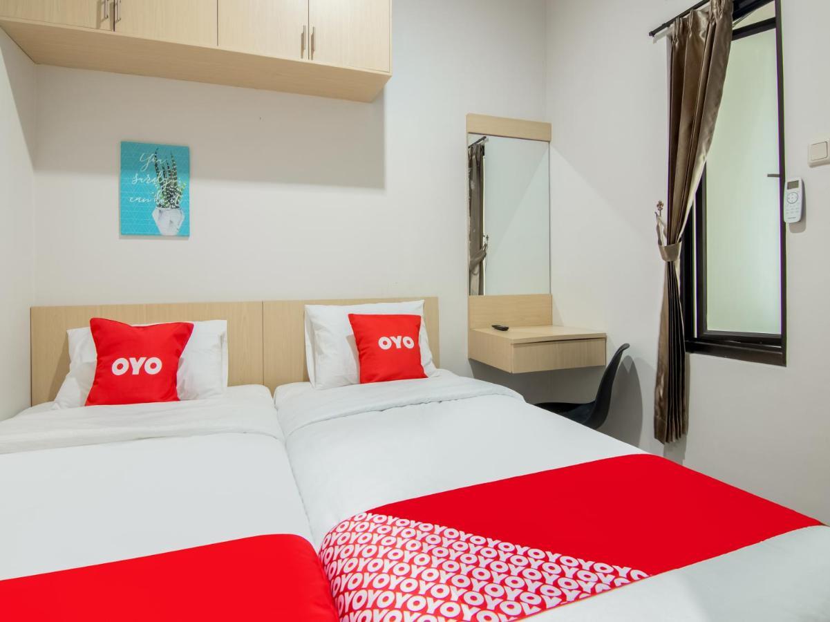 Oyo 3824 Columbus Residence J1 Telukjambe Εξωτερικό φωτογραφία